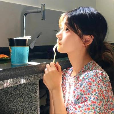 萝拉